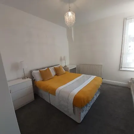Finsbury House 3 Bedrooms Workstays Uk Video Tour Available *