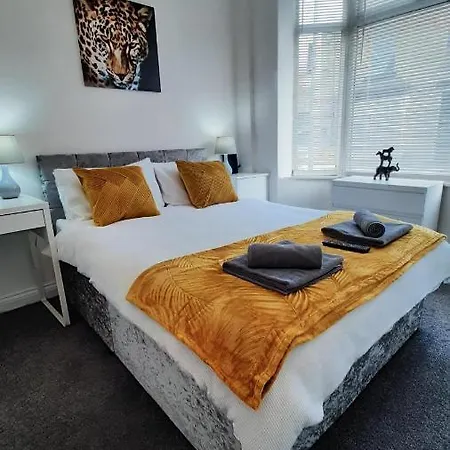 Holiday home Finsbury House 3 Bedrooms Workstays Uk Video Tour Available *