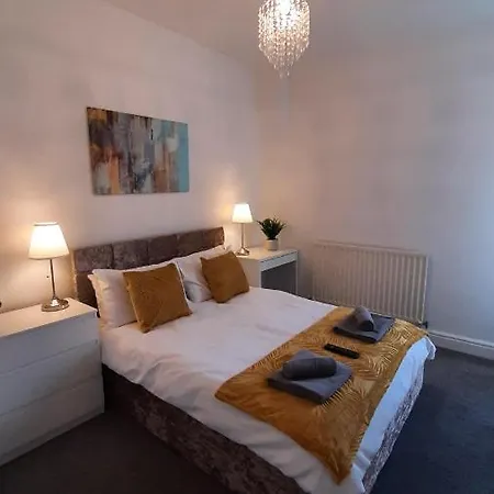Finsbury House 3 Bedrooms Workstays Uk Video Tour Available Holiday home Middlesbrough