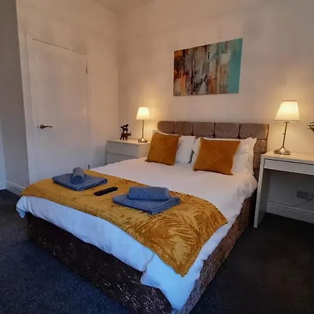 Finsbury House 3 Bedrooms Workstays Uk Video Tour Available Holiday home *